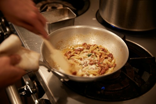 自家製の生のショートパスタも人気