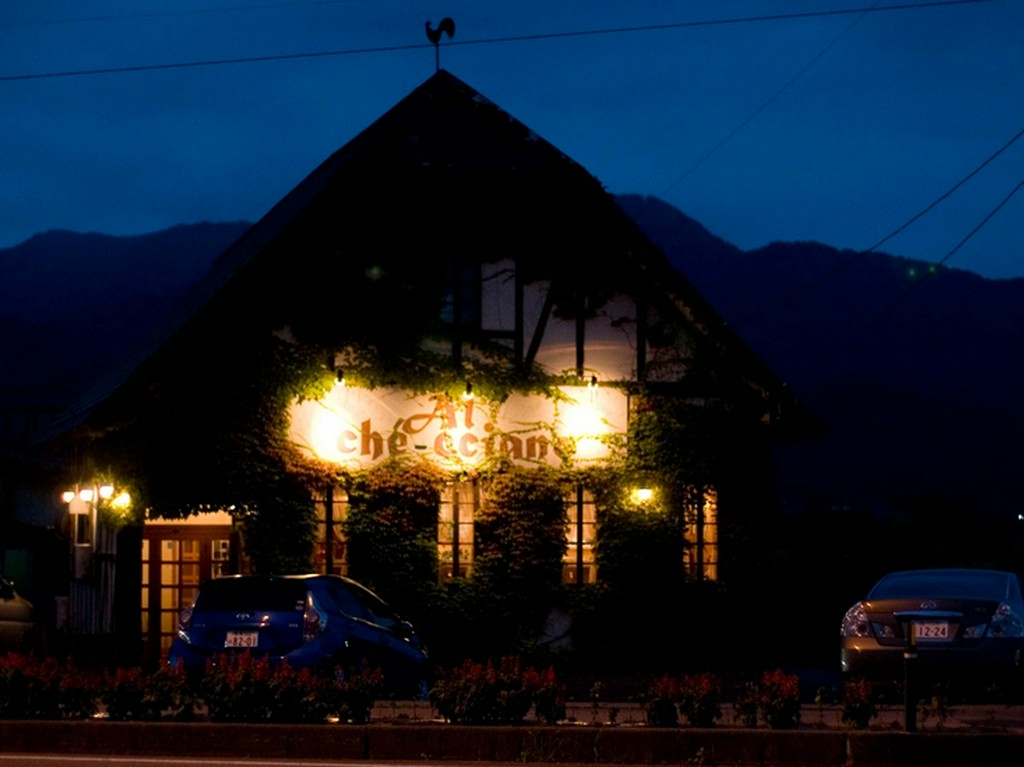 たとえ立地が良くなくても、予約が取れない地産地消の名店です