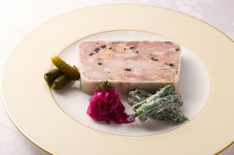 長野・信州産　きじとフォアグラのテリーヌ トリュフの香り