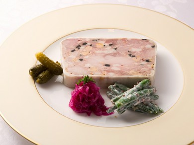 長野・信州産　きじとフォアグラのテリーヌ トリュフの香り