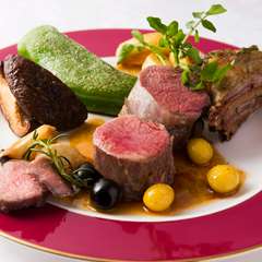 オーストラリア産　仔羊の岩塩包焼き 香草風味