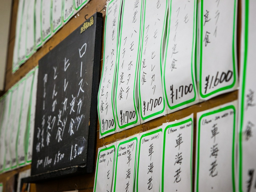 季節限定の旬魚介のフライもおすすめ