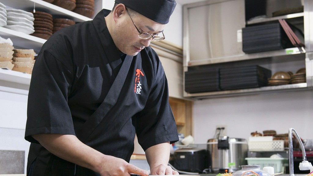 地産地消にこだわり。店長自ら市場で直仕入れ