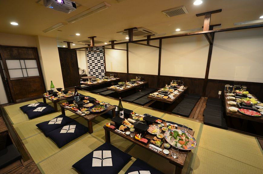 宴会を盛り上げる、多彩なコースとぬくもりあふれる和空間