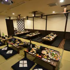 宴会を盛り上げる、多彩なコースとぬくもりあふれる和空間
