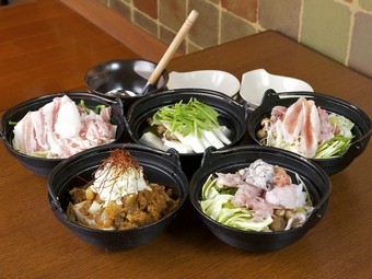 『おまかせコース』で人気の鍋が単品でも登場。『鍋各種』