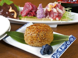 基本は自家製。醤油もブレンド。野菜は大潟村からお取り寄せ
