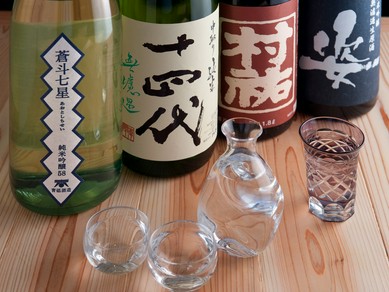 旨口・辛口・スパークリングなど、『多数の日本酒』