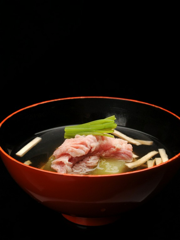 月替わりの『翡翠茄子と松茸の椀』