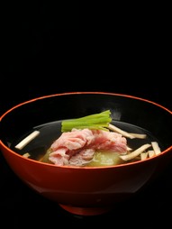 月替わりの『翡翠茄子と松茸の椀』