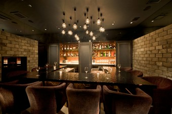 シーンに合わせて利用したい、大人のための寿司店