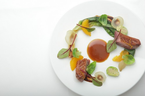 フルーツとお肉を使ったメイン料理『鴨と玉ねぎデコポン』