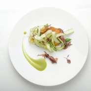 旬を感じる野菜・魚介の数々を大切にしています