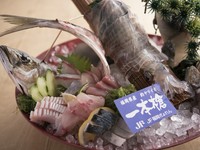 鮮度抜群の海の幸を堪能できる『刺身3種盛り』