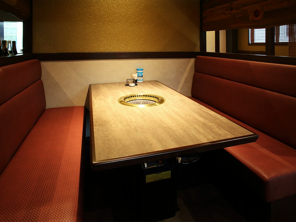 大切な相手とのプライベートな食事から大人数の宴会まで