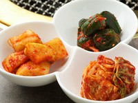 白菜キムチ・カクテキ・オイキムチの盛り合わせです。