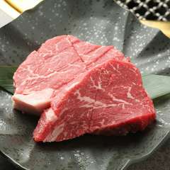 ジューシーな厚切りステーキ感覚でいただく『ロース』