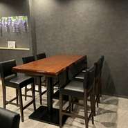 テーブル　6人席