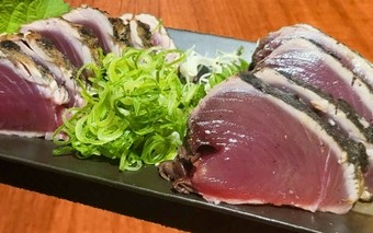 高知).カツオのタタキ（タレたたき or 塩タタキ）
