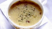 じっくり炒めた玉ネギと、牛肉のクリームスープ。