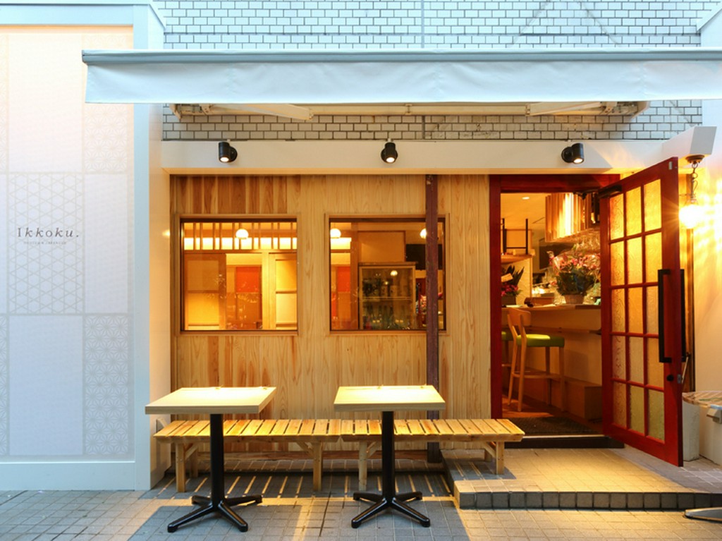 渋谷でデート。ディナーは、美味しい日本酒と牡蠣で幸せな時間を