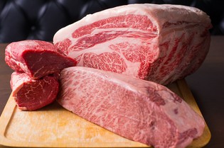 お得な価格で上質な肉を提供する工夫をしています