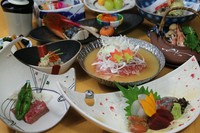 先付、お造り、強肴、焼物、錦雲豚、他全11品(要予約)