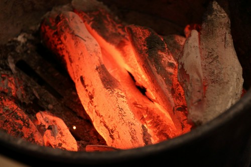 炭火焼きの煙が、店内に流れない秘密兵器