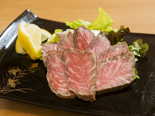 料理もお酒も地元のものにとことんこだわるお店です