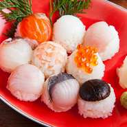 季節ごとの旬の鮮魚と野菜をつかった可愛らしい『手まり寿司』