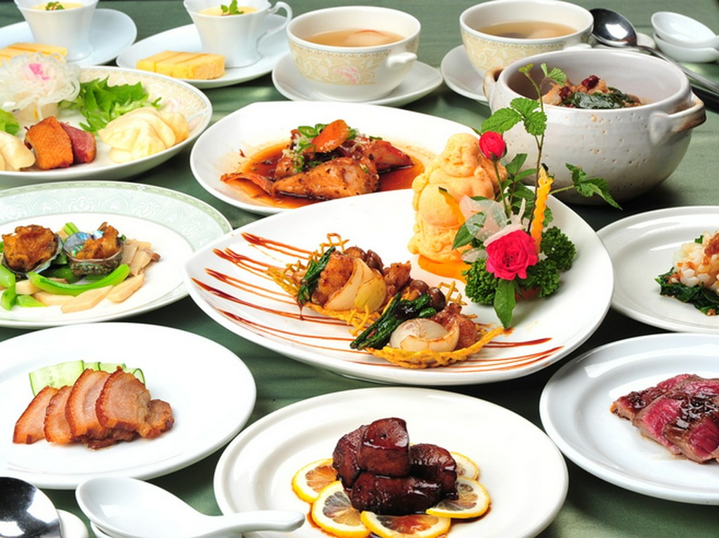 華やかに楽しめる『桃花コース』。特別な日のひとときにおすすめ