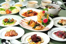 竹琳が特撰したメニューの数々が楽しめるコース。お店の味を堪能できます
