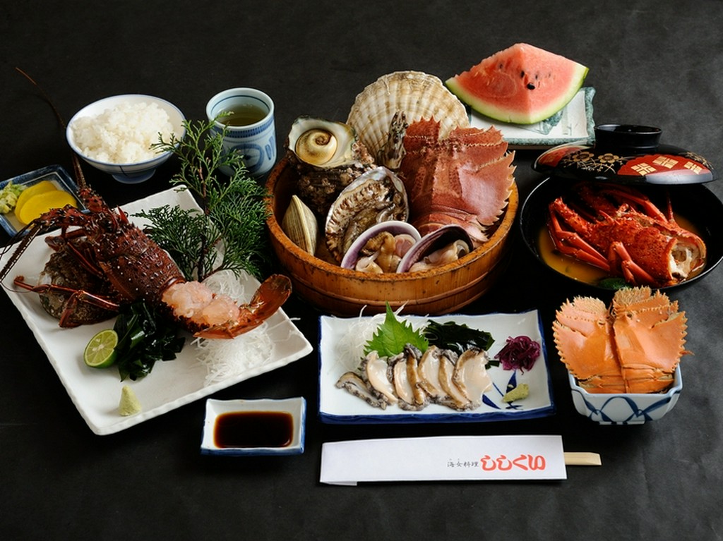 活きのよさを食べ尽くすならこのメニュー『海女料理・竹コース』