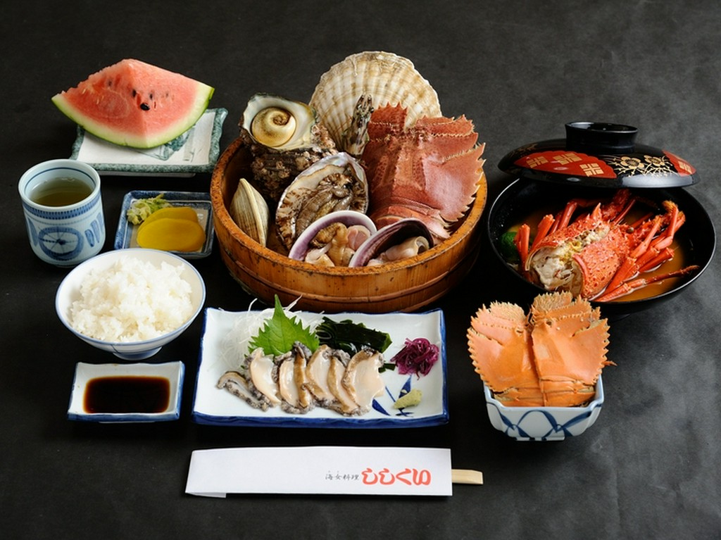 新鮮で美味しい魚介類をお手頃価格で満喫『海女料理・梅コース』