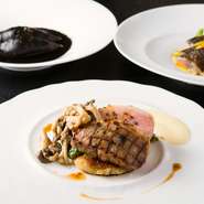 料理はシンプルかつクラシカルでも、盛り付けは繊細でスタイリッシュ。いまや世界の食の最先端といわれるバスクやカタルーニャでの修業の成果が色濃く表れています。