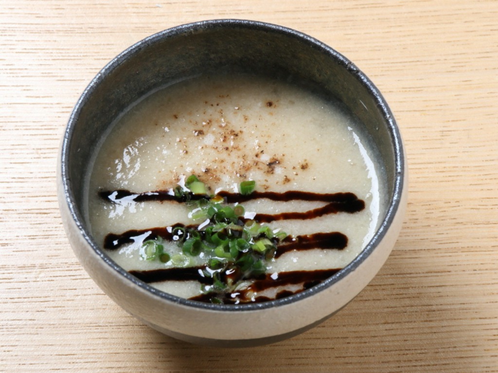 人気の定番メニューのひとつ『タマネギのすり流し』