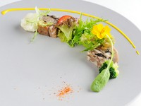 8種類の茸の濃厚な風味がひろがる『茸のテリーヌ』