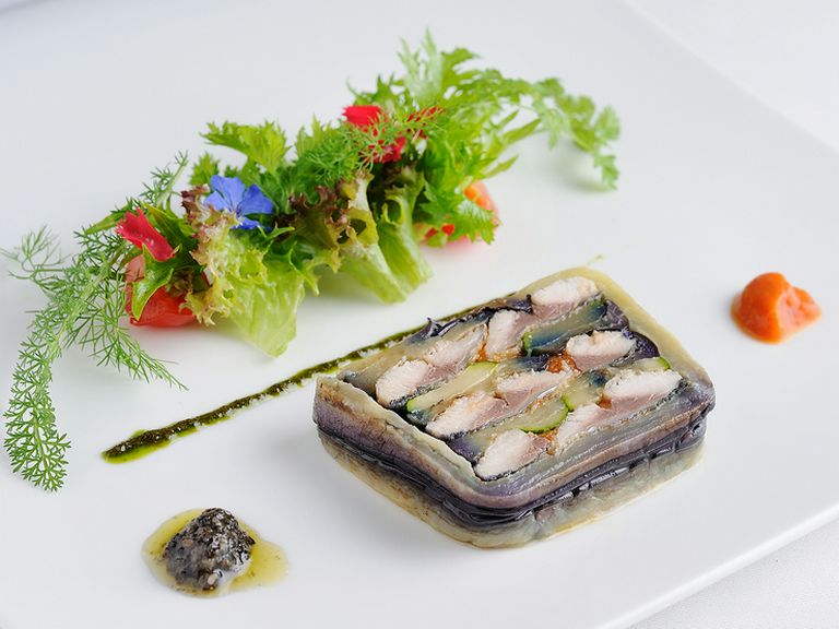 新鮮なサンマと旬のナスで『秋サンマと焼きナスのテリーヌ』