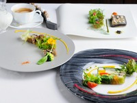 
季節の食材をふんだんに使用した シェフのおまかせコース