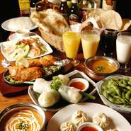 カレーとナンもついてくるボリュームも満足のコースメニューもあります。9品の「Aコース」と11品の「Bコース」があり、飲み放題をつけることも出来ますので、ちょっとした飲み会などにも利用することができます。