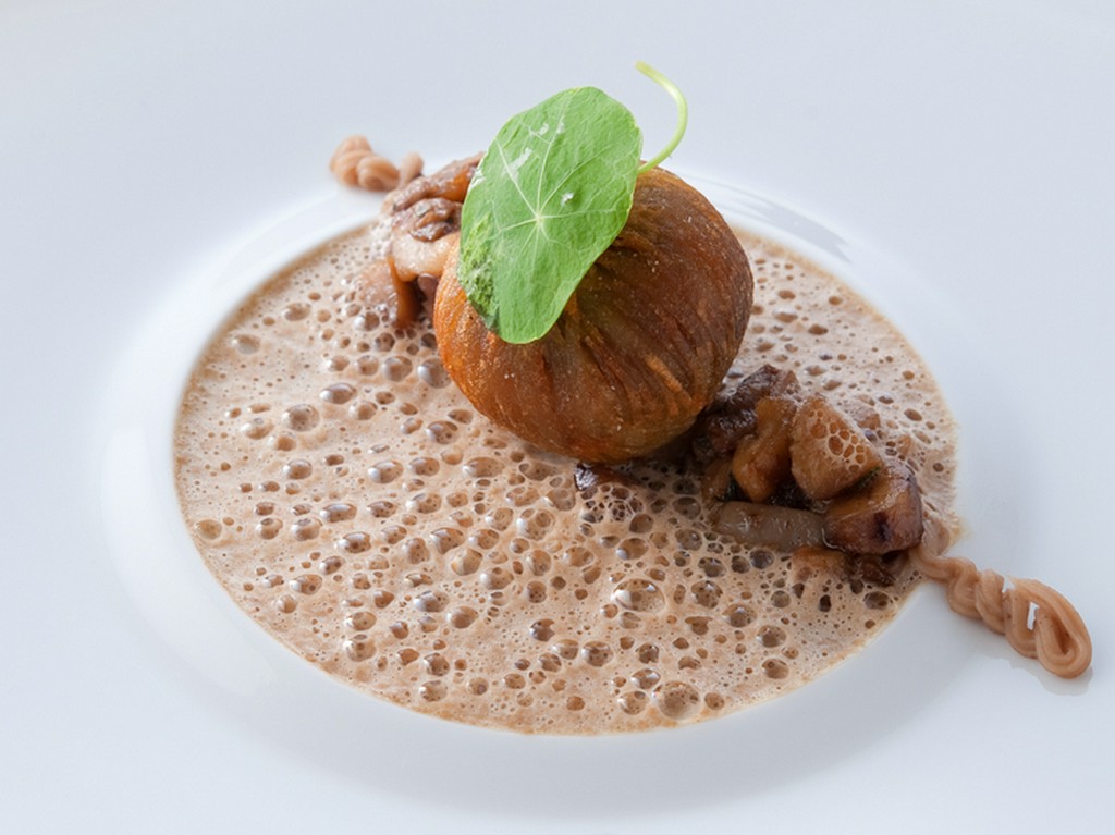 フォアグラによるコース料理の前菜一例