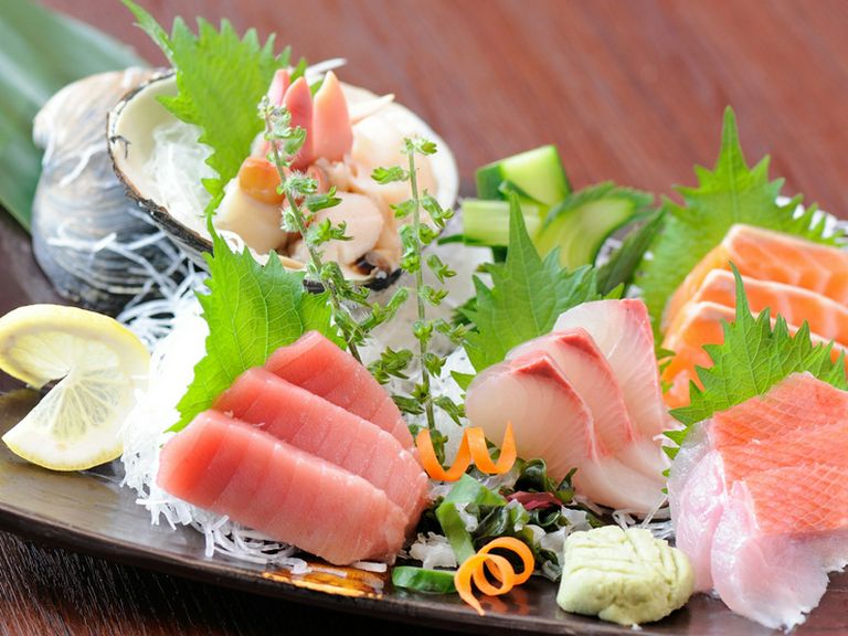 新鮮な魚介を使った『刺身盛り合わせ』