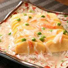 旬の食材を使用した創作中華のビュッフェを満喫できます