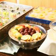 生クリームとマンゴーを使用したプルンとした食感を楽しめます。マンゴーの風味豊か！　