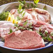 鮮度が一番である魚は信頼おける業者さんとのコミュニケーションをとり、天然のものを仕入れています。その他の食材も、妥協することなく、黒毛和牛やもち豚など、納得できるものしか仕入れていません。