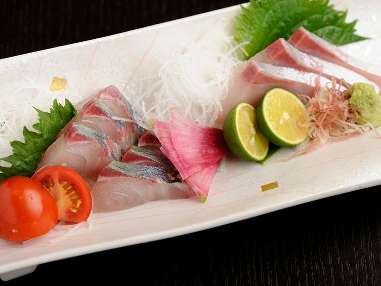 旬の味をシンプルに楽しめる『お刺身盛り合わせ』