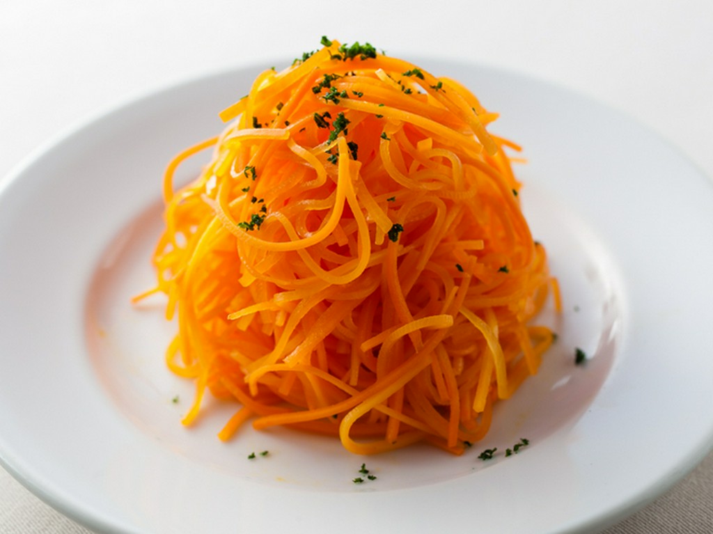 シェリービネガーが心地よく香る『人参のラペ』