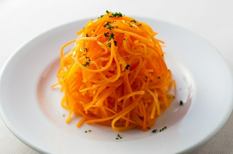 シェリービネガーが心地よく香る『人参のラペ』