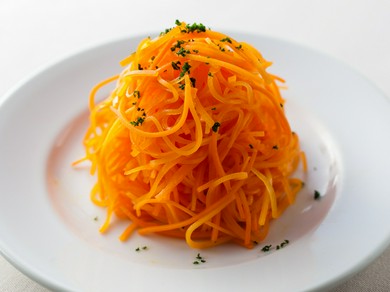 シェリービネガーが心地よく香る『人参のラペ』