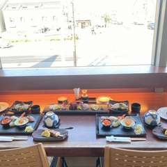 各時間帯1組様限定！ロマンチックなお席を確約！
（※2名様分で税込22,000円のコースとなります）